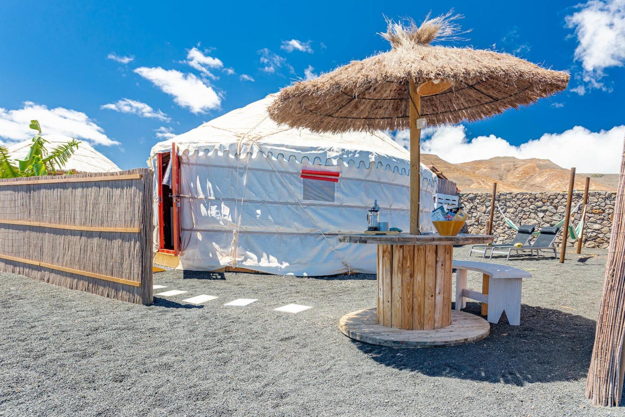 Finca De Arrieta Village - Yurts And Stone Cottages - Shared Pool - Walking Distance To Arrieta Beach - Eco Friendly Tabayesco エクステリア 写真