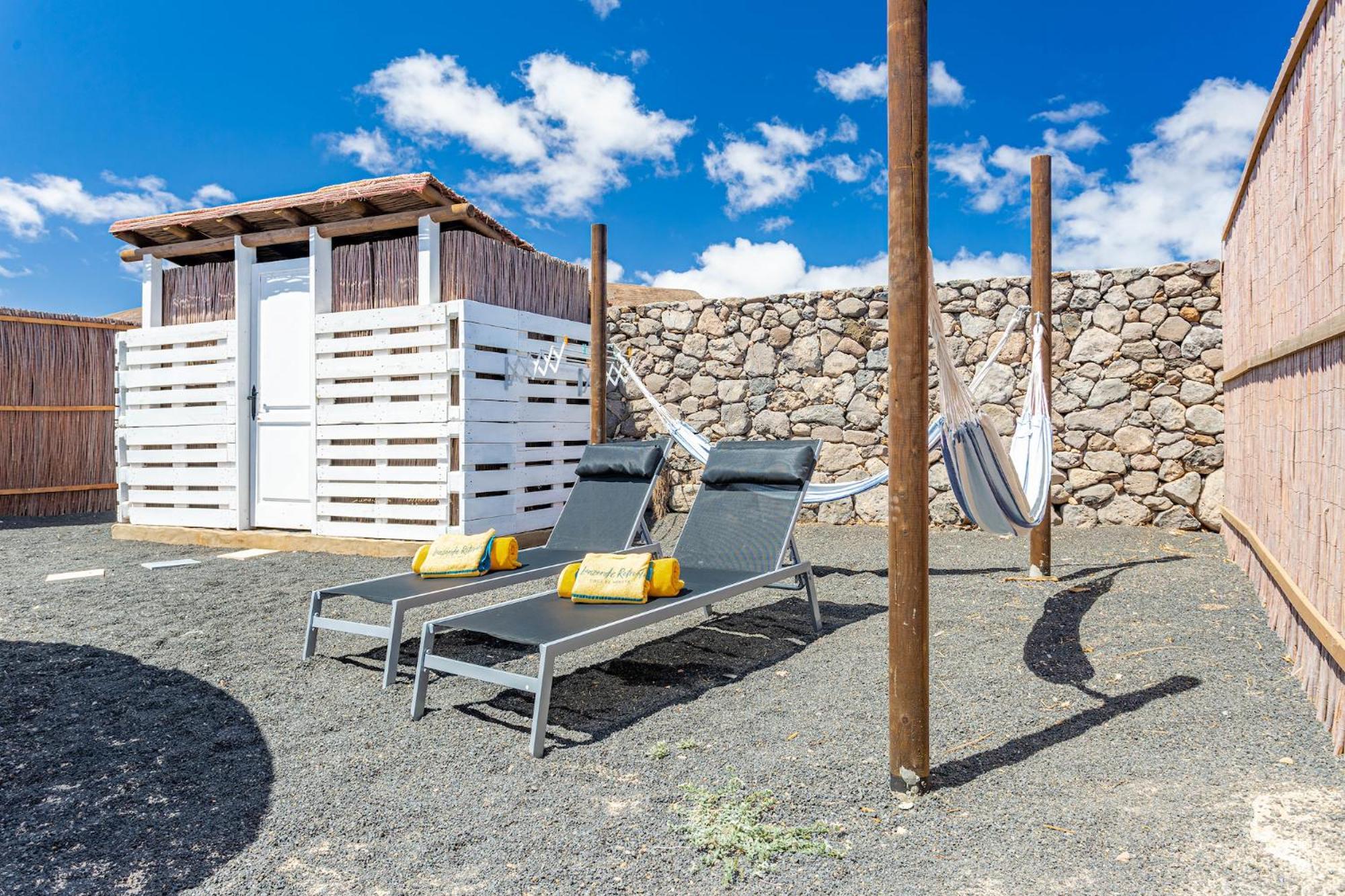 Finca De Arrieta Village - Yurts And Stone Cottages - Shared Pool - Walking Distance To Arrieta Beach - Eco Friendly Tabayesco エクステリア 写真
