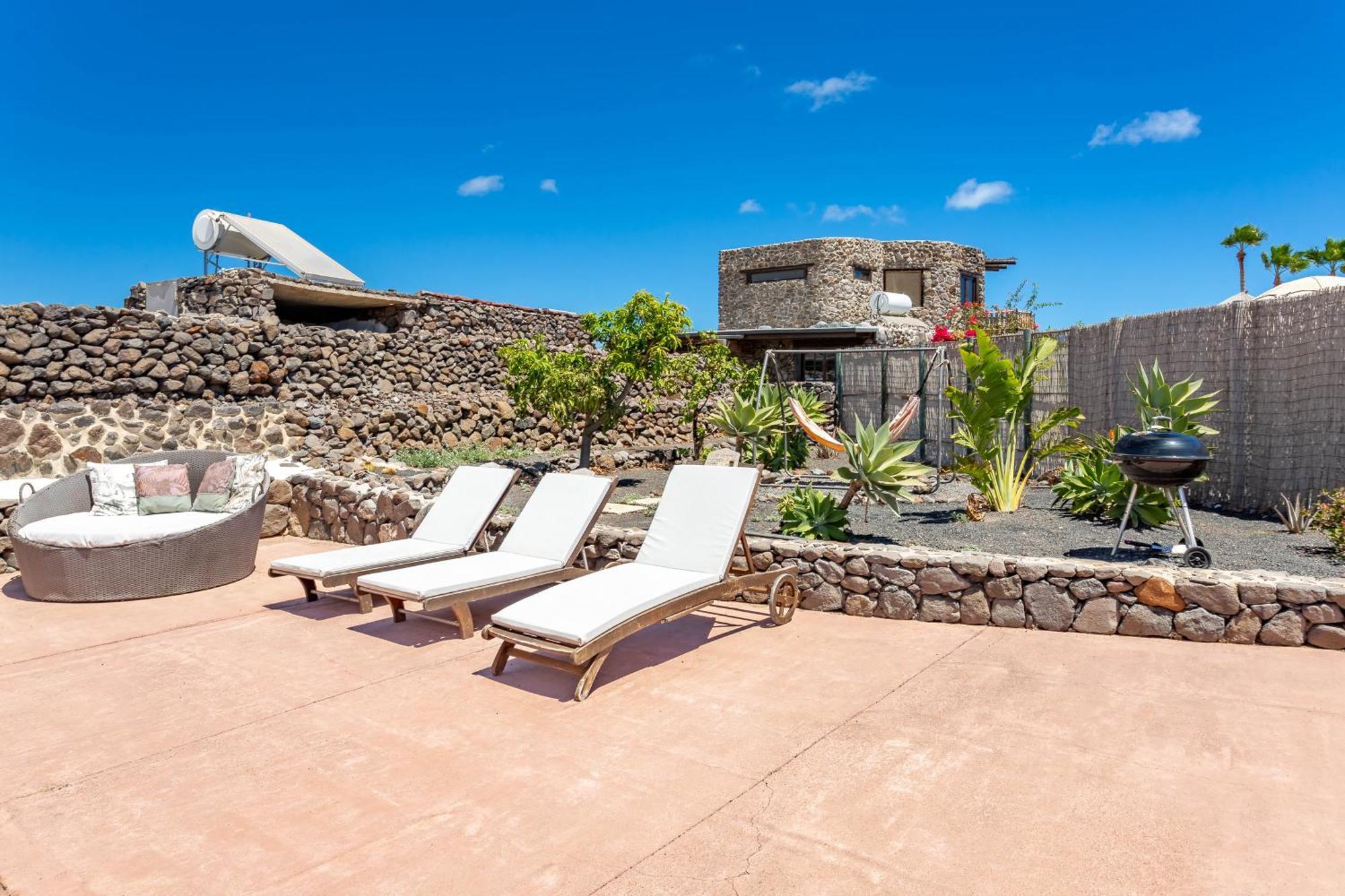 Finca De Arrieta Village - Yurts And Stone Cottages - Shared Pool - Walking Distance To Arrieta Beach - Eco Friendly Tabayesco エクステリア 写真