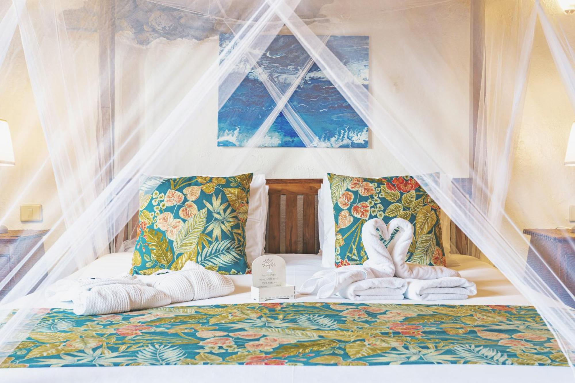 Finca De Arrieta Village - Yurts And Stone Cottages - Shared Pool - Walking Distance To Arrieta Beach - Eco Friendly Tabayesco エクステリア 写真