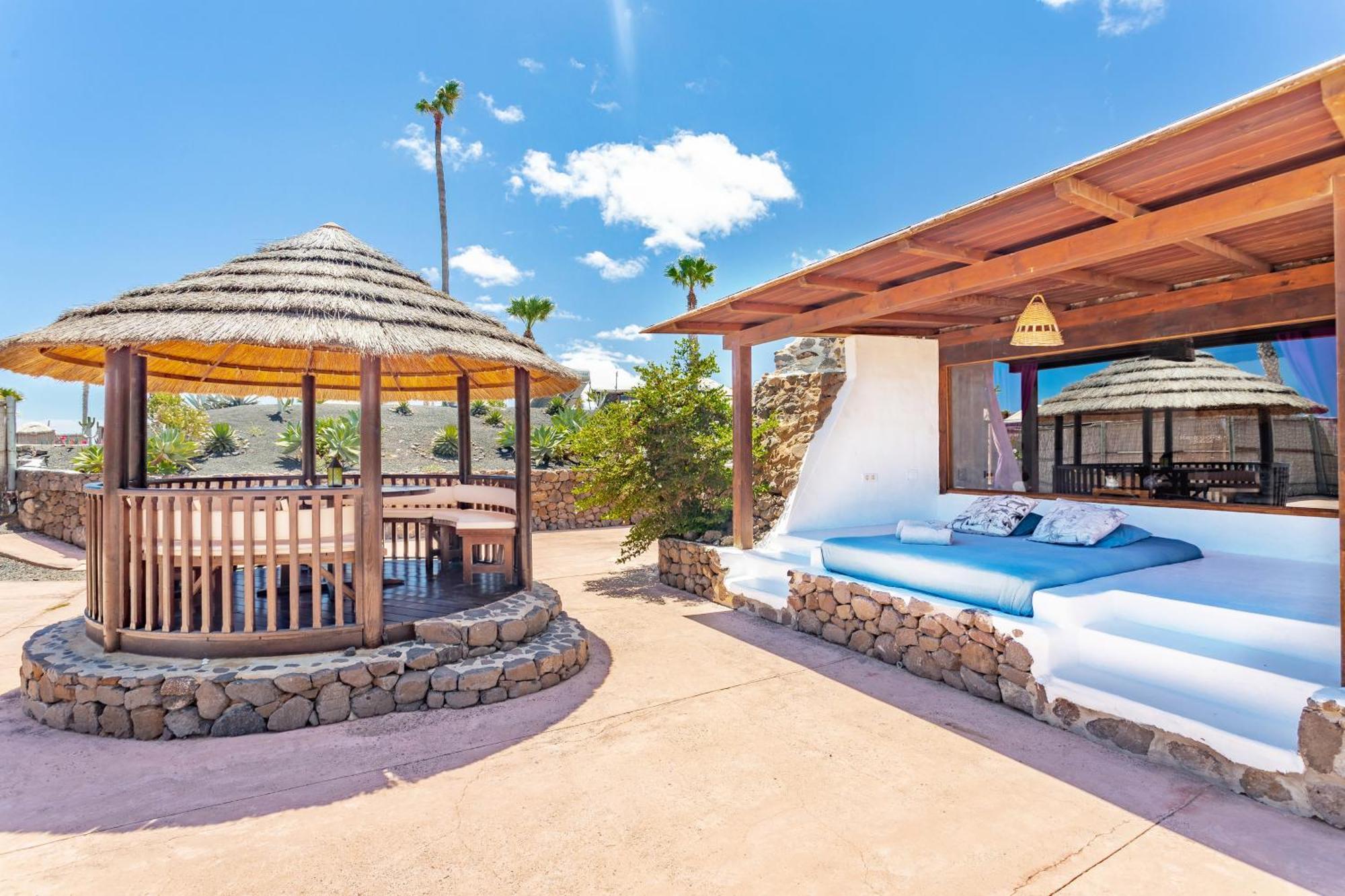Finca De Arrieta Village - Yurts And Stone Cottages - Shared Pool - Walking Distance To Arrieta Beach - Eco Friendly Tabayesco エクステリア 写真