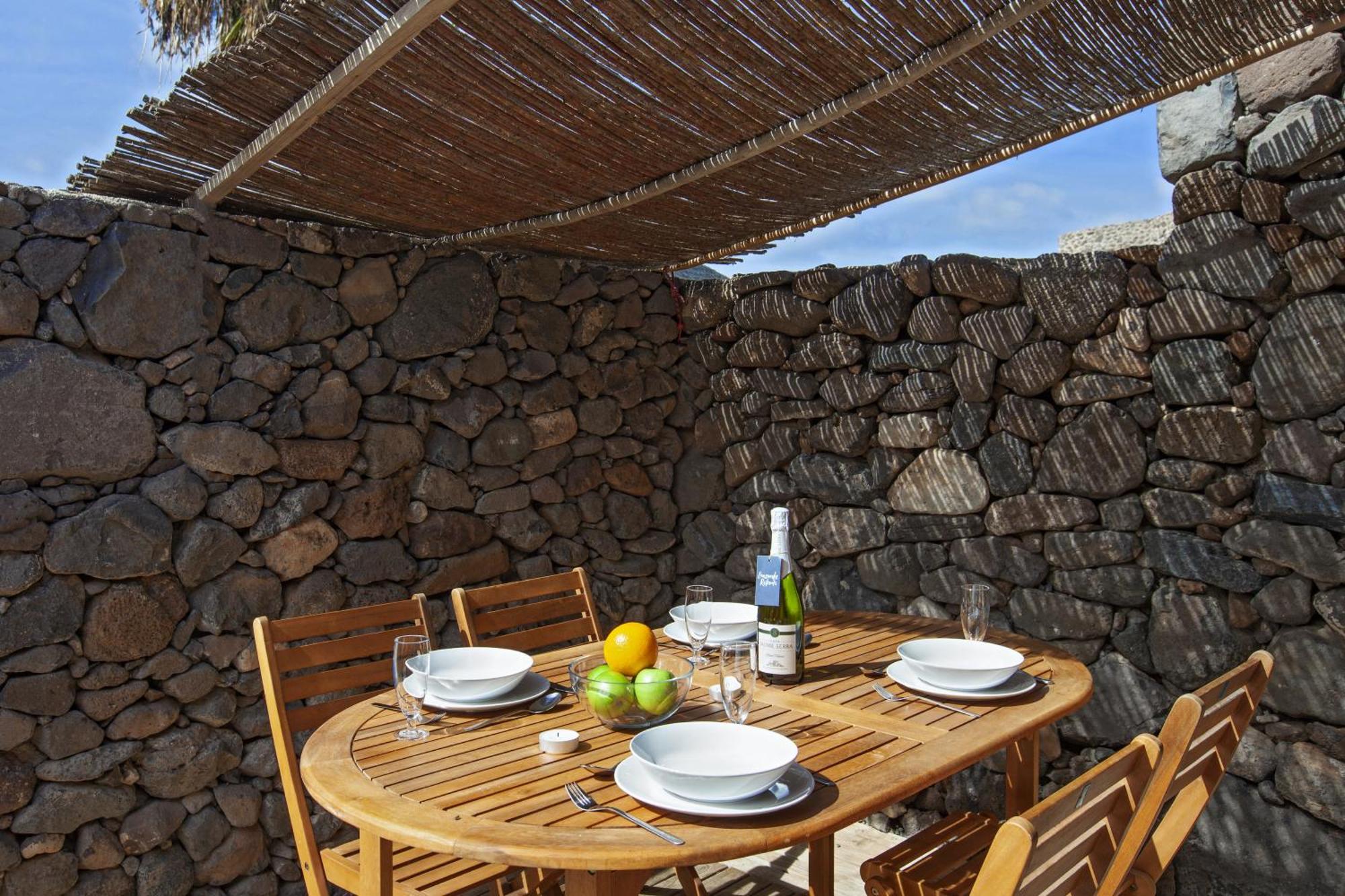 Finca De Arrieta Village - Yurts And Stone Cottages - Shared Pool - Walking Distance To Arrieta Beach - Eco Friendly Tabayesco 部屋 写真